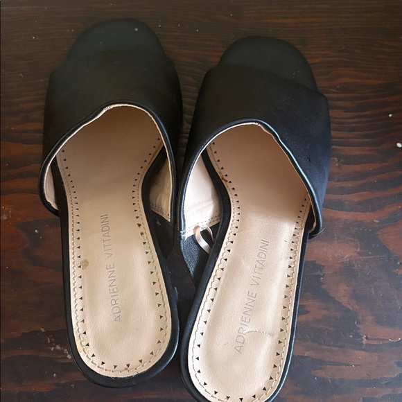 Size 6.5 Black Leather Block Open-Toe Heels - Picture 2 of 2